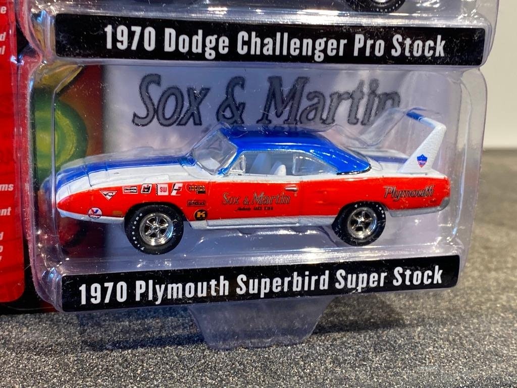 Skala 1/64 Legends Dodge Challenger 70' Plymouth Superbird 70'- Johnny Lightning