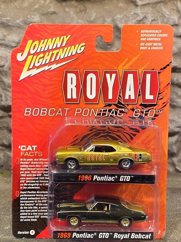 Skala 1/64 2-pack Pontiac GTO 66' & Royal Bobcat 69' Royal" fr Johnny Lightning