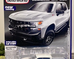 Skala 1/64 Chevy Silverado Z71 Custom Trail Boss 2019' fr AUTO WORLD