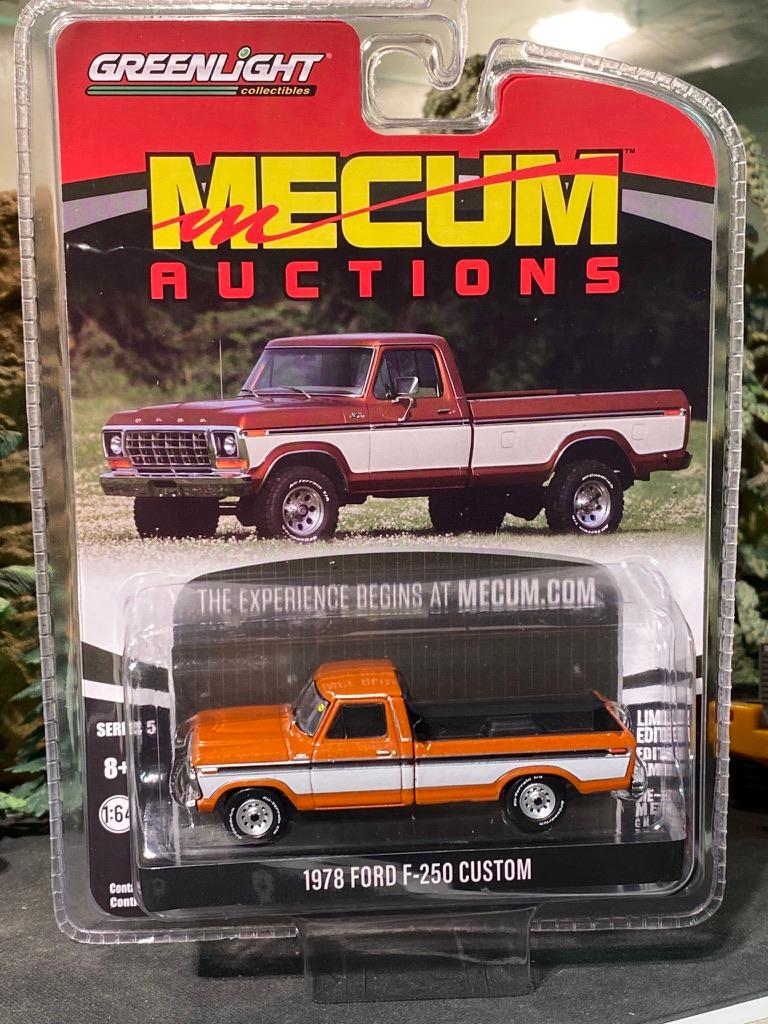 Skala 1/64 Ford F-250 Custom 78' "Mecum auctions" från Greenlight