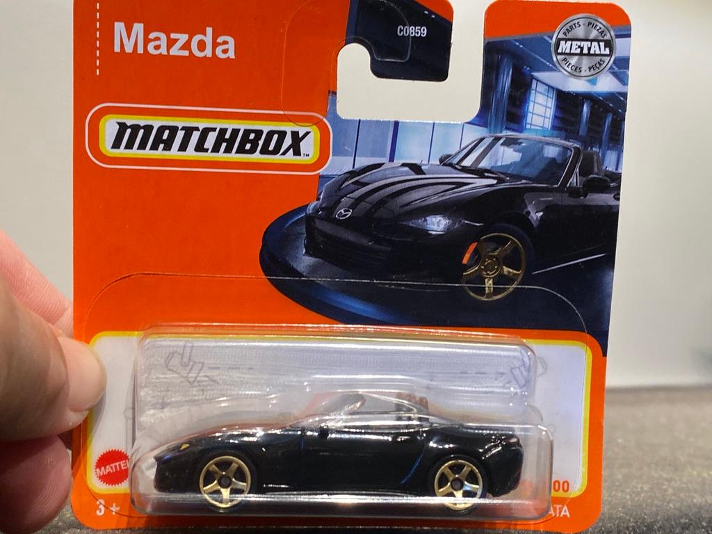Skala 1/64 Matchbox - Mazda MX-5 Miata