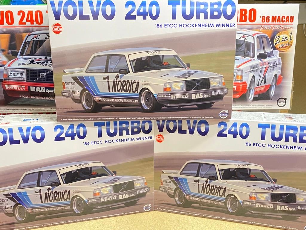 Skala 1/24 Byggmodell VOLVO 240 TURBO '86 ETCC Hockenheim Vinnare fr Nunu