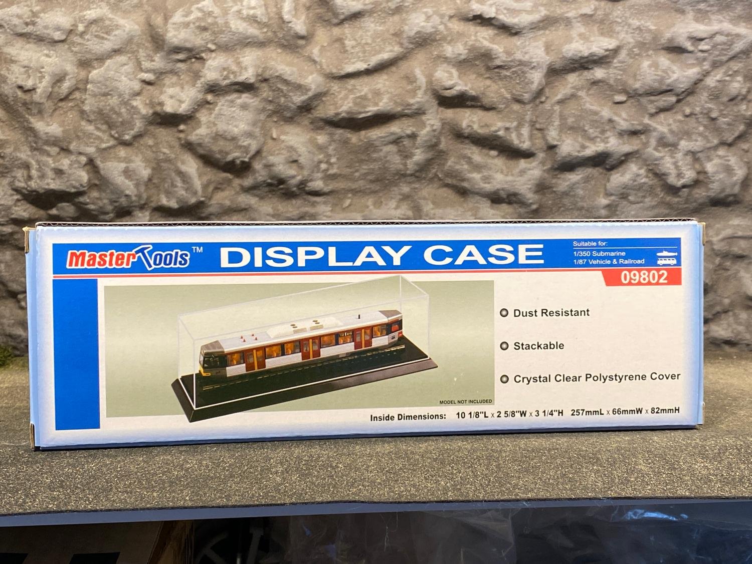 NYHET! Display Case för tåg, bilar, m.m. fr Master Tools