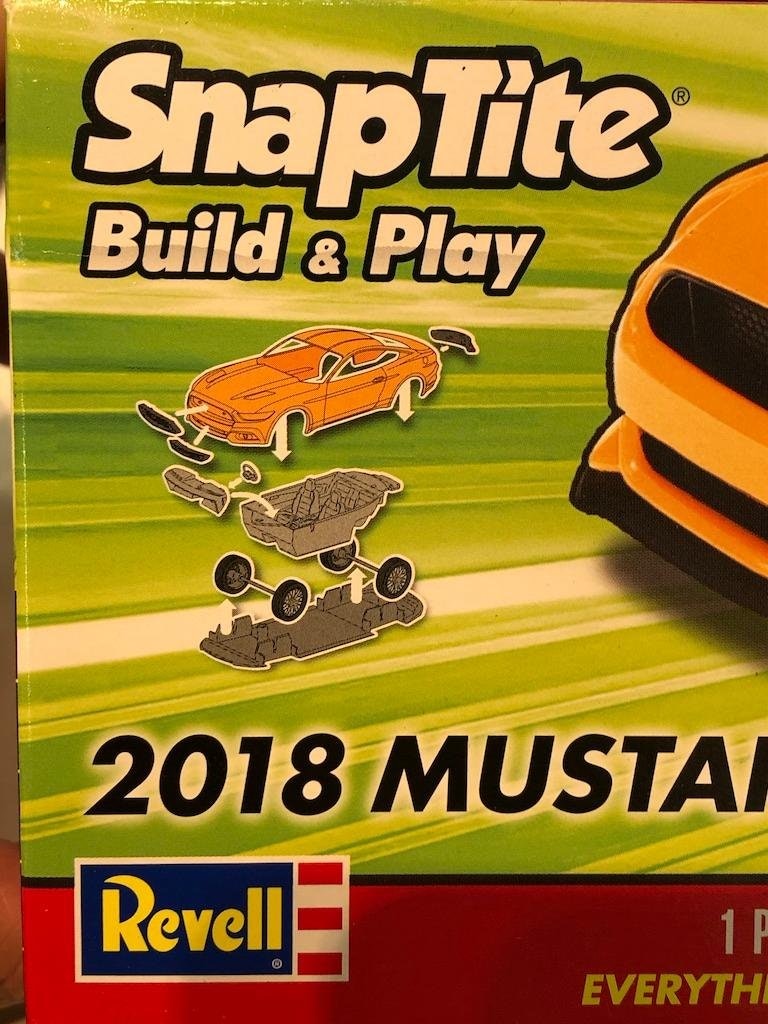 Skala 1/25, 2018 Mustang GT, SnapTite, enkel byggmodell fr Revell
