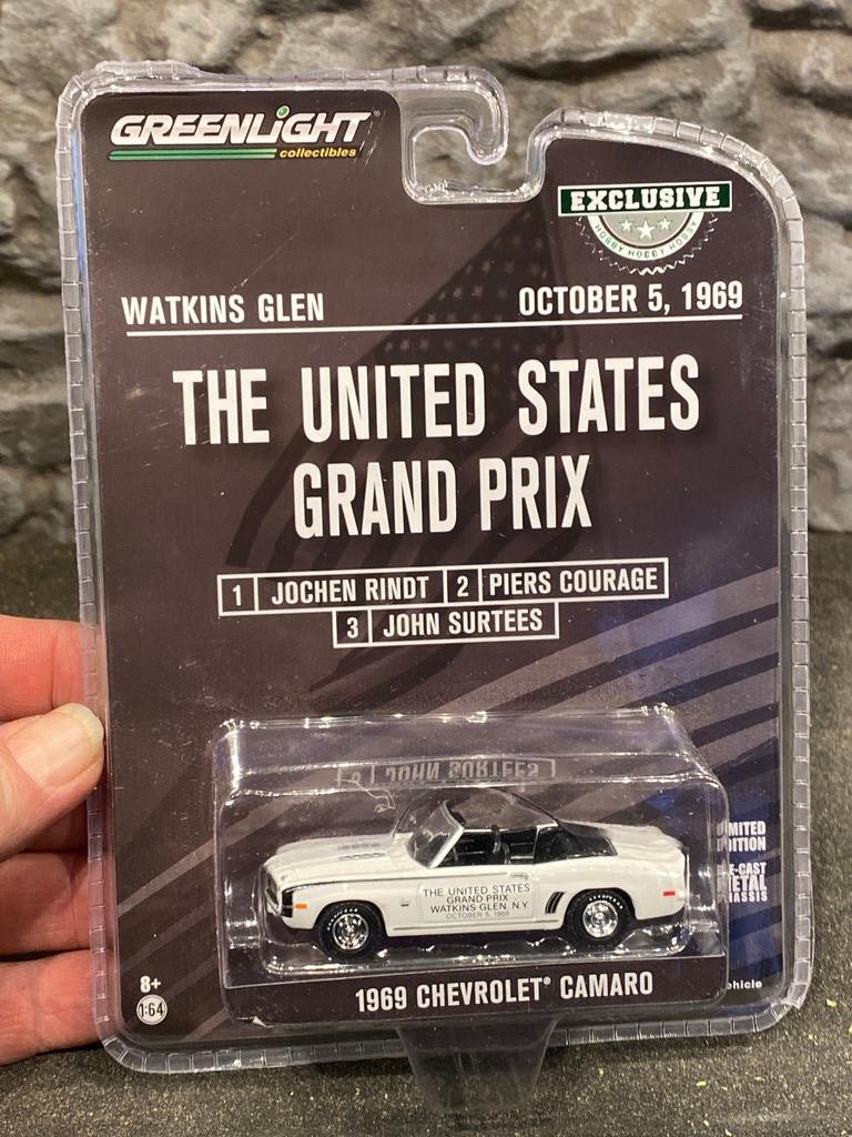 Skala 1/64 Chevrolet Camaro 69' The U. S. "Grand Prix" från Greenlight Exclusive