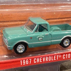 Skala 1/64 Chevrolet C10 Shortbed 67 - "Holley" från Greenlight Exclusive