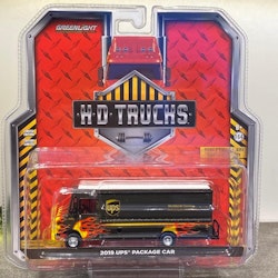 Skala 1/64 2019 UPS Package Car m flammor "H.D. Trucks" fr Greenlight