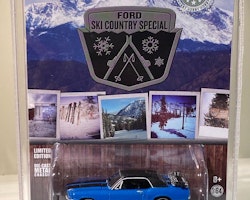 Skala 1/64 Ford Mustang Ski Country Special 67' från GreenLight Exclusive