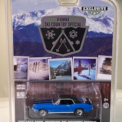 Skala 1/64 Ford Mustang Ski Country Special 67' från GreenLight Exclusive