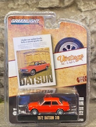 Skala 1/64 Datsun 510 72' "Tokyo Torque" från Greenlight