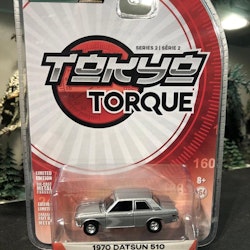 Skala 1/64 Datsun 510 70' "Tokyo Torque" från Greenlight