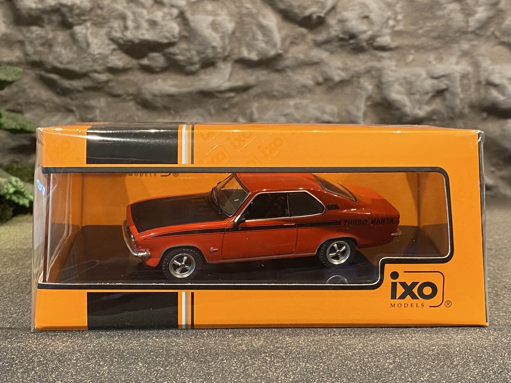 Skala 1/43 Opel Manta A Turbo 1973' fr IXO Models