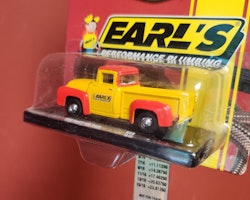 Skala 1/64 Ford F-100 Truck 56' "Earls Performance Plumbing" från M2