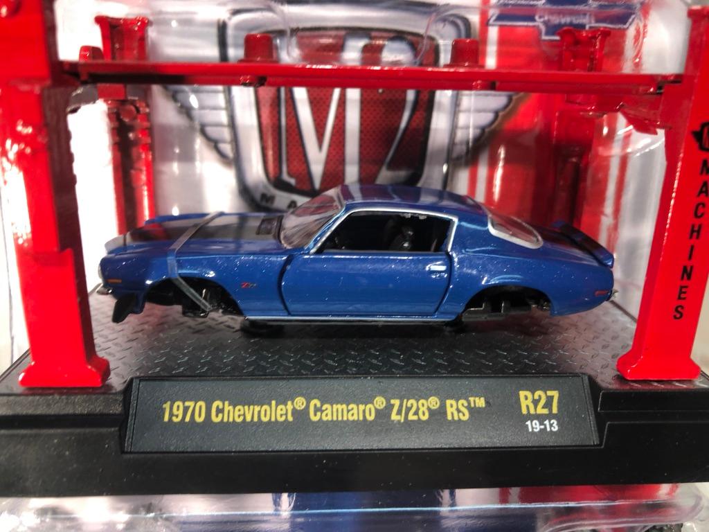 Skala 1/64 Fyrpelarlyft Chevrolet Camaro Z/28 RS 70' från M2