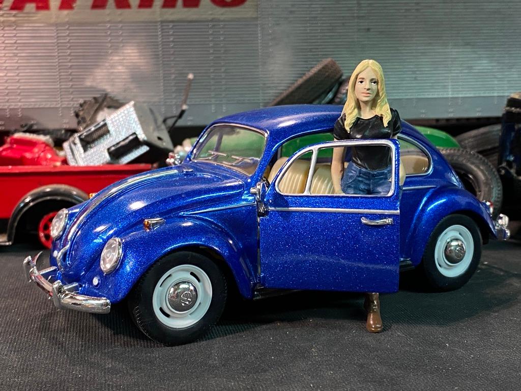 Skala 1/24 Megasuccèsäljare: Blå Volkswagen Bubbla Typ 1 1967' Med LÅDA!
