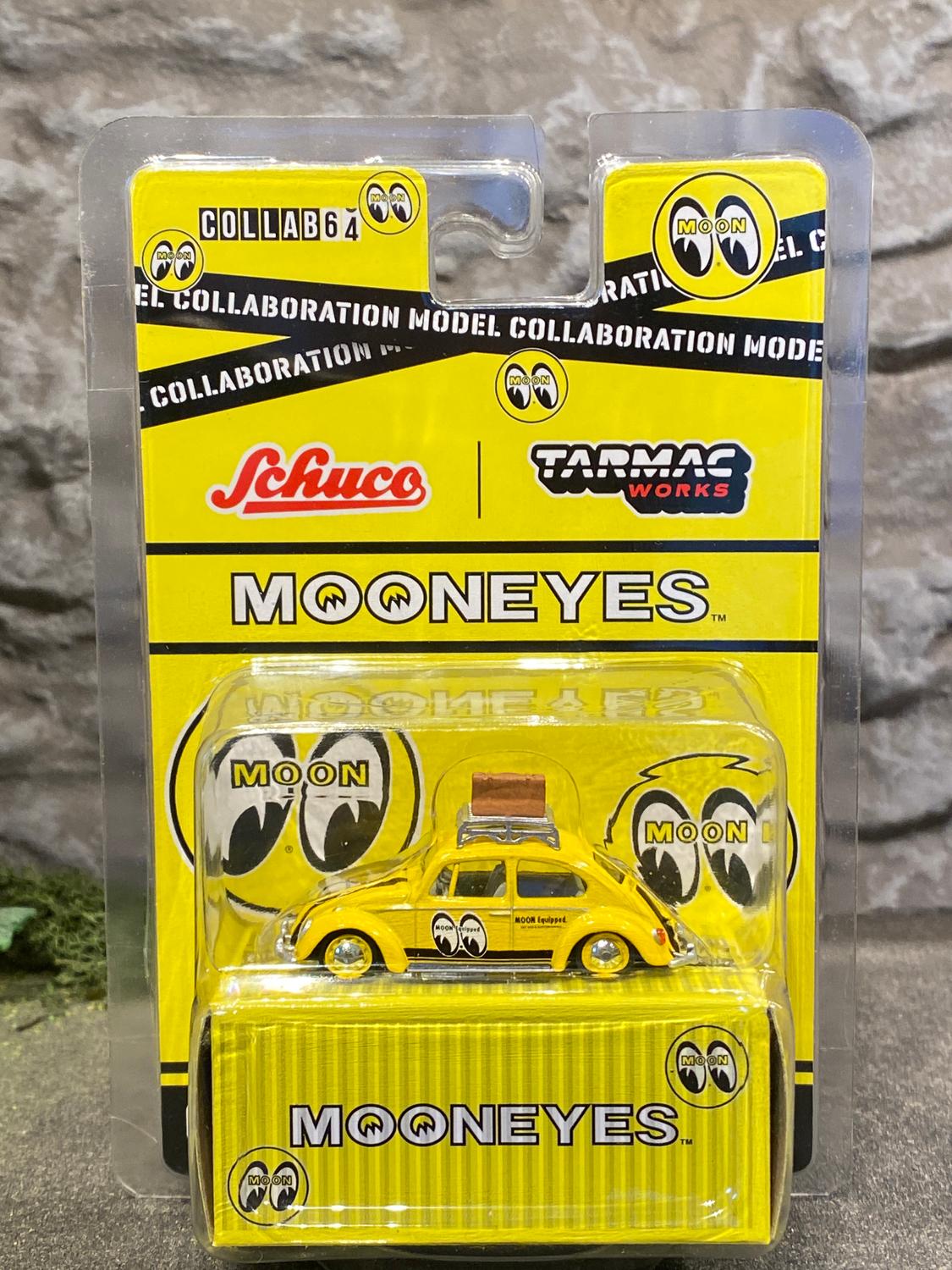 Skala 1/64 Volkswagen Beetle "Mooneyes" m takräcke & väska+Cont f TARMAC Schuco