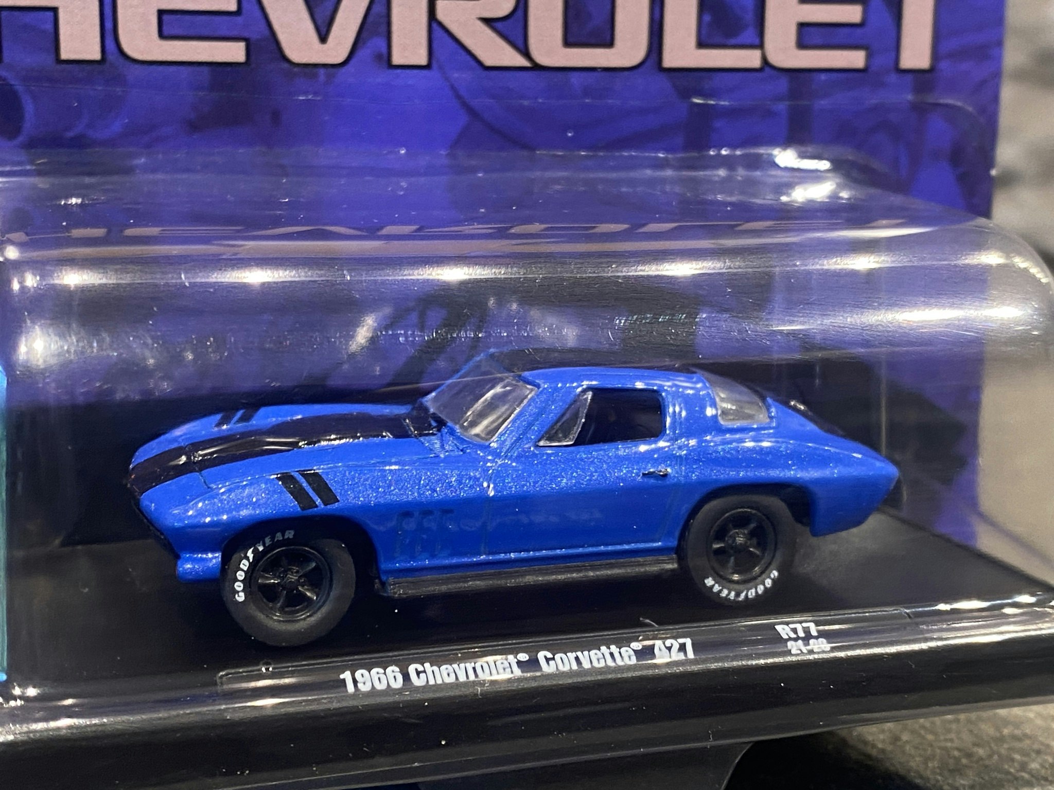 Skala 1/64 Chevrolet Corvette 427 66' fr M2