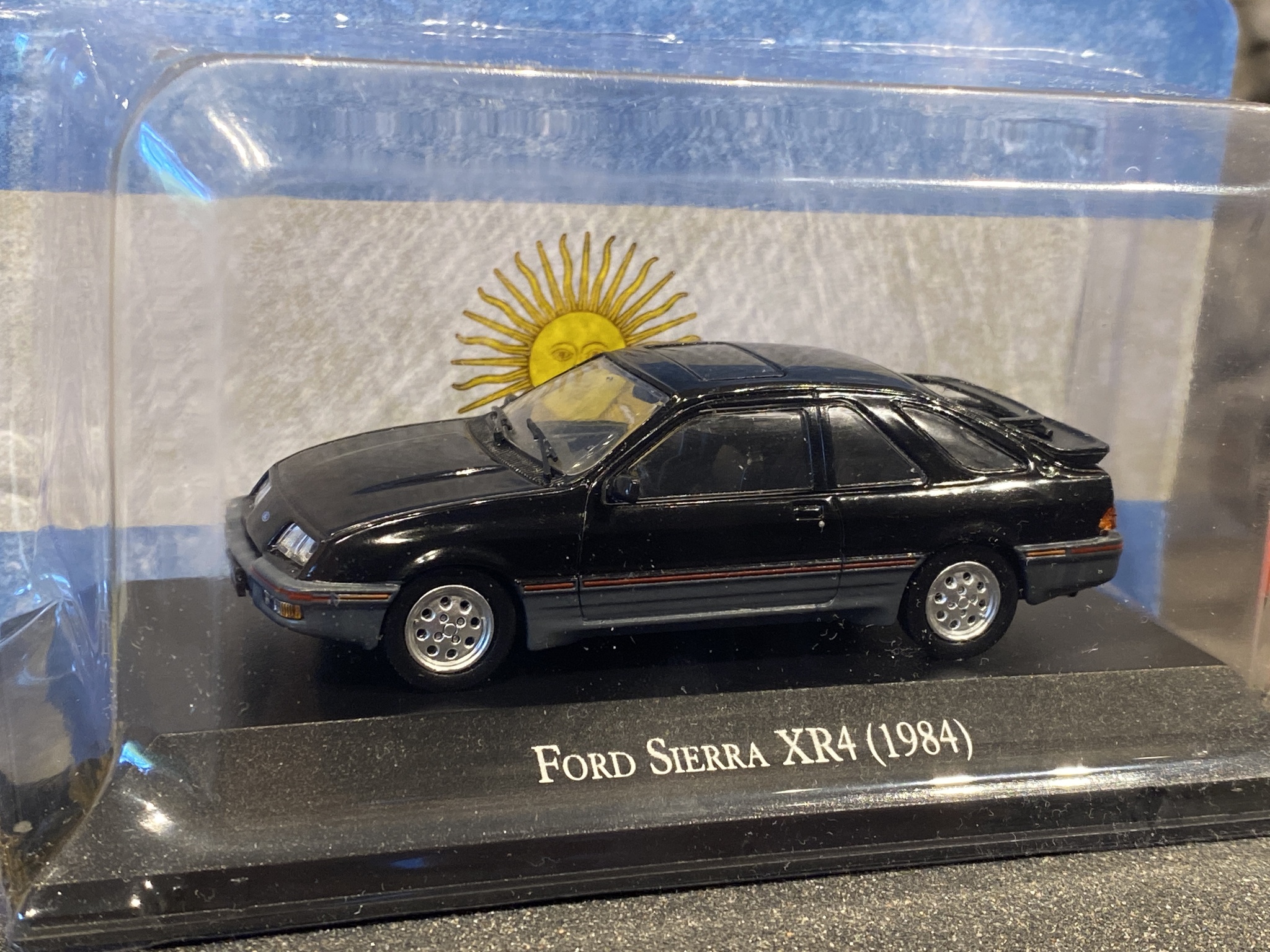Skala 1/43: Ford Sierra XR4 84' från Editorial Salvat