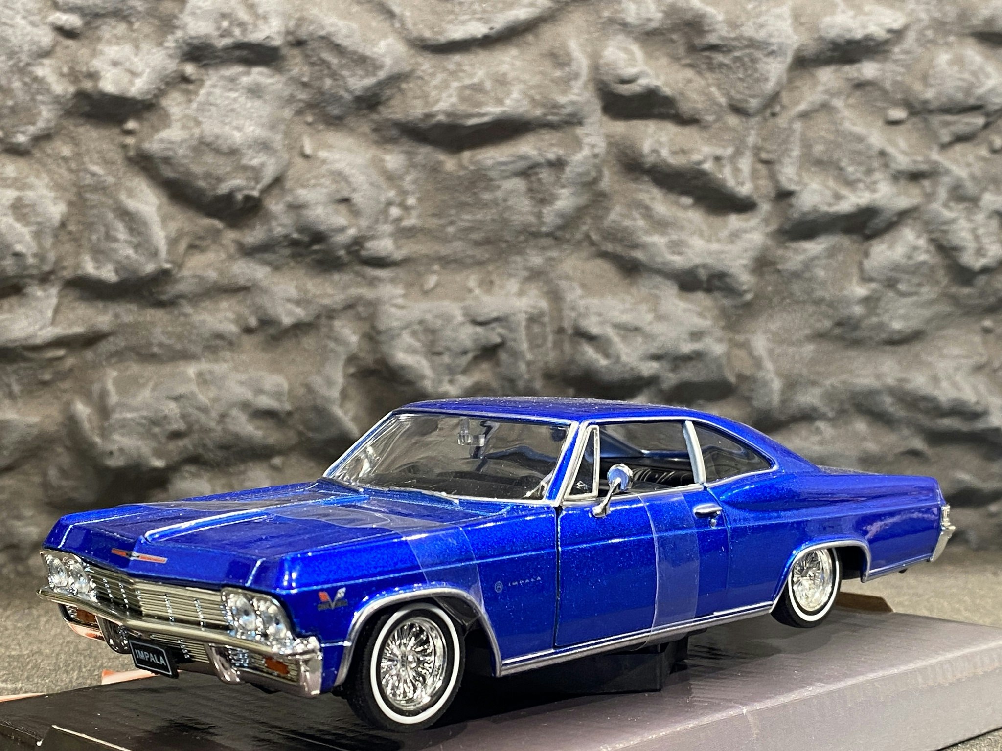 Skala 1/24: Chevrolet Impala SS 396 65', Blå met. fr Welly Hotrider Collection