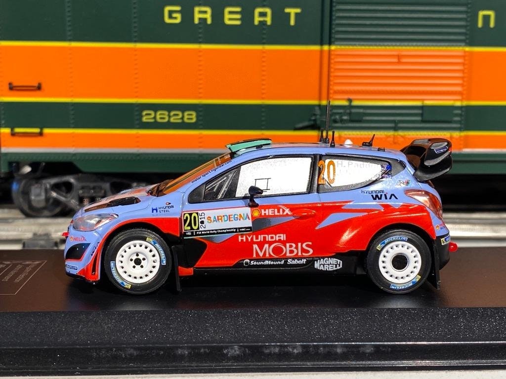 Skala 1/43 Hyundai i20 WRC 15' H. Paddon/J. Kennard, fr Direkt Connection SA