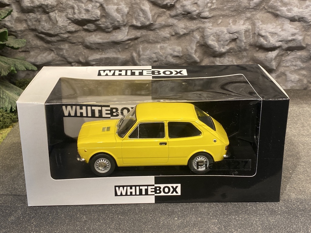 Skala 1/24 Fiat 127, Gul från WhiteBox