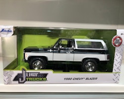 Skala 1/24: Urläcker Chevy K5 Blazer 1980' svart fr Jada "Just Trucks"