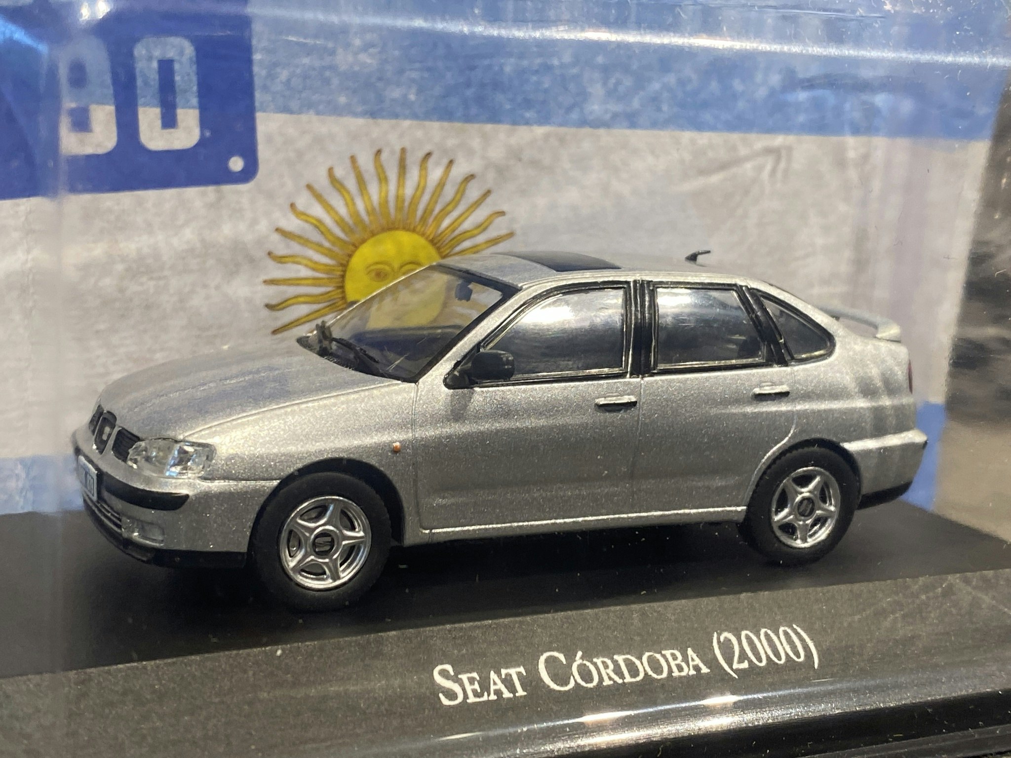 Skala 1/43: Seat Cordoba, silver 2000' från Rubbo