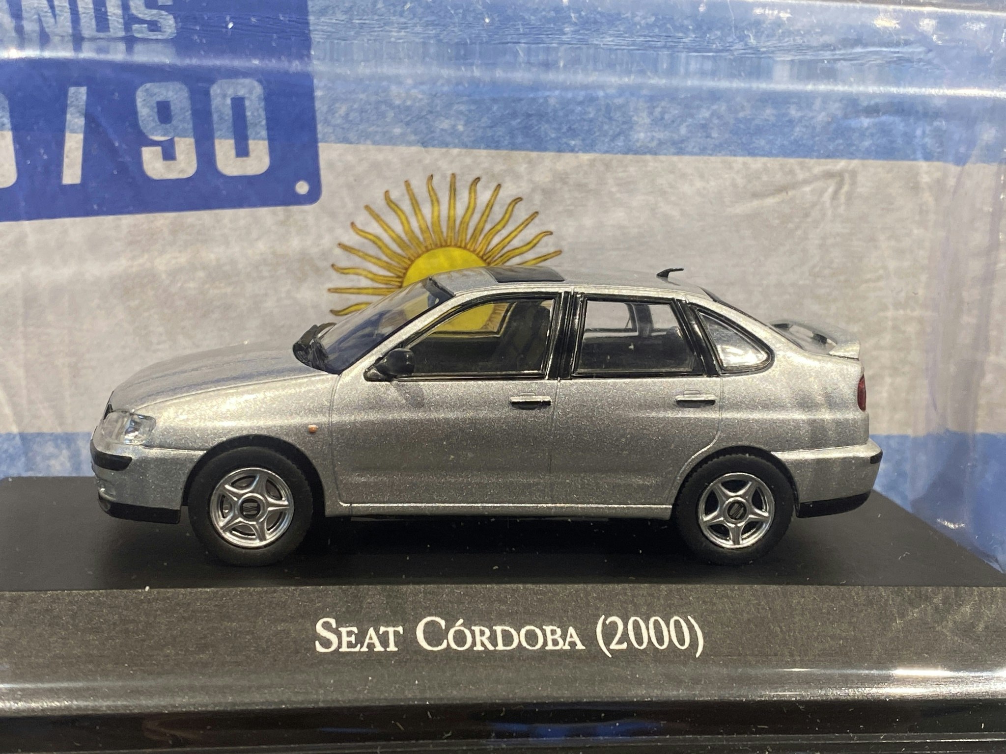 Skala 1/43: Seat Cordoba, silver 2000' från Rubbo