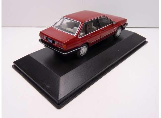 Skala 1/43: 1987 Volkswagen Carat CD Passat, red fr Editorial Salvat