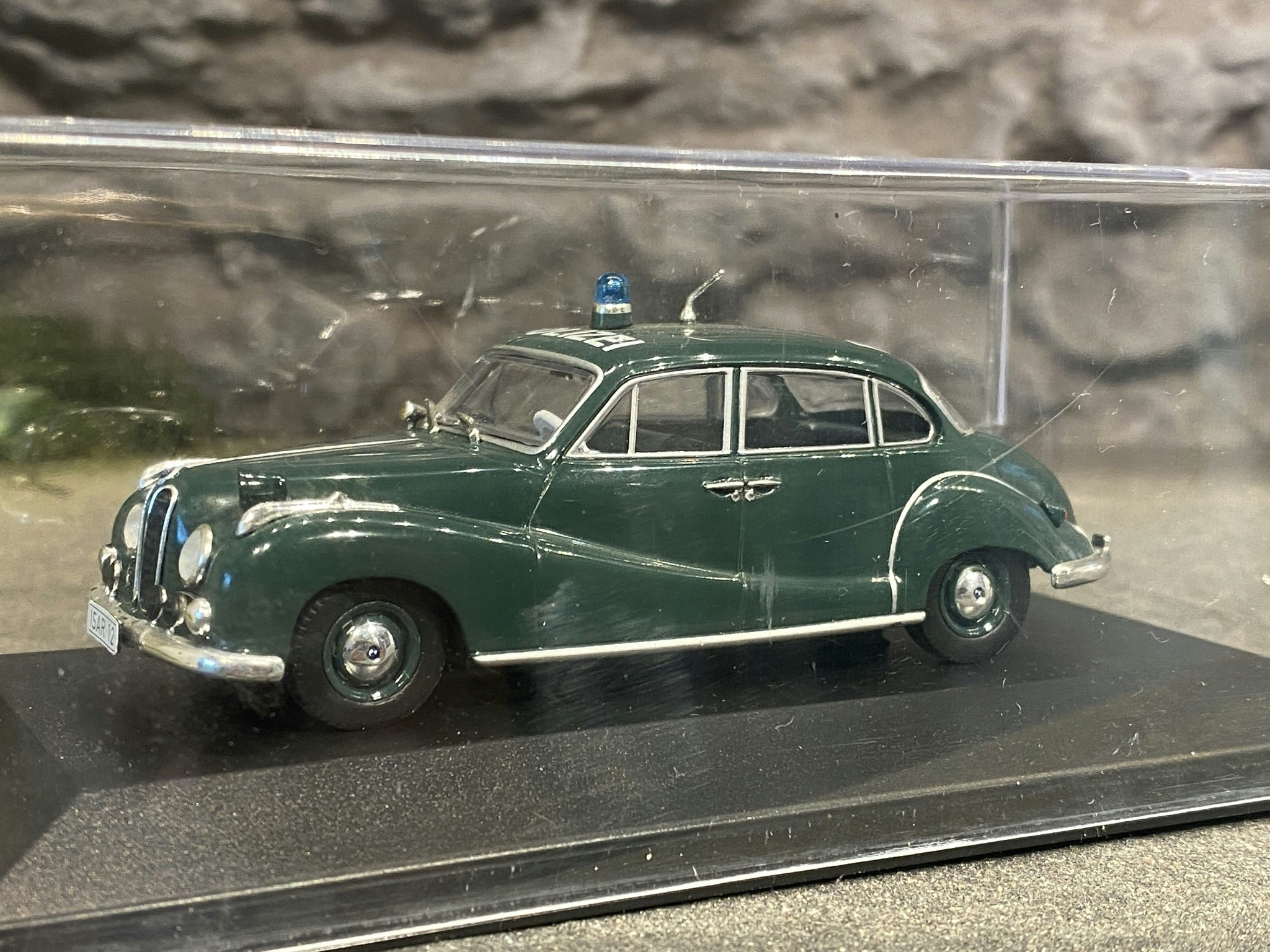 Skala 1/43 BMW 501 Polizei - Tysk Polisbil i plastcase