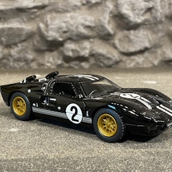 Skala 1/32 Ford GT40 MKII 1966' Svart med pullbackmotor fr Kinsmart