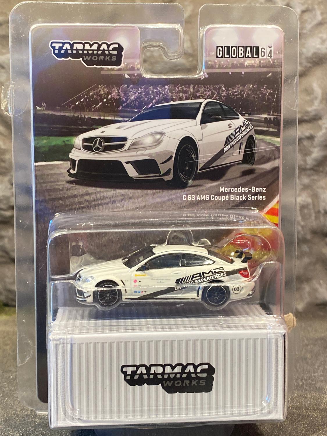 Skala 1/64 Mercedes-Benz C63 AMG Coupé Black Series m Container f TARMAC Works
