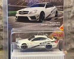 Skala 1/64 Mercedes-Benz C63 AMG Coupé Black Series m Container f TARMAC Works