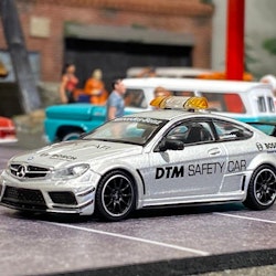 Skala 1/64 Mercedes-Benz C63 AMG Coupé DTM Safety Car f TARMAC works