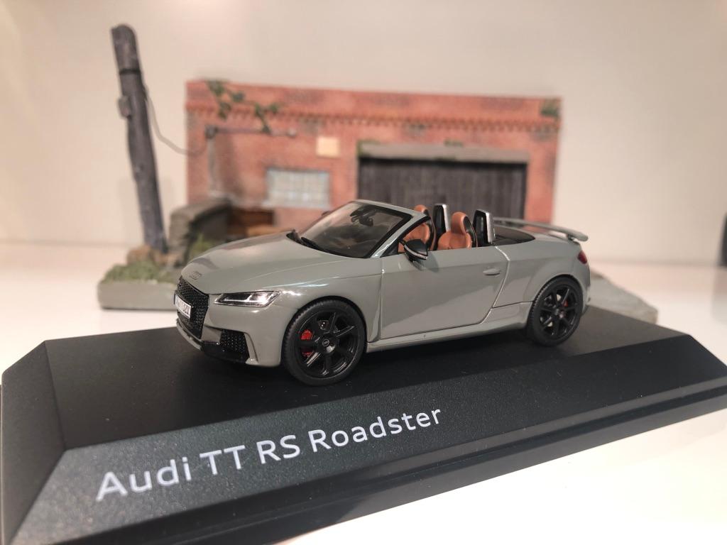 Skala 1/43: AUDI TT RS Roadster, Nardo grå fr Quattro GmbH