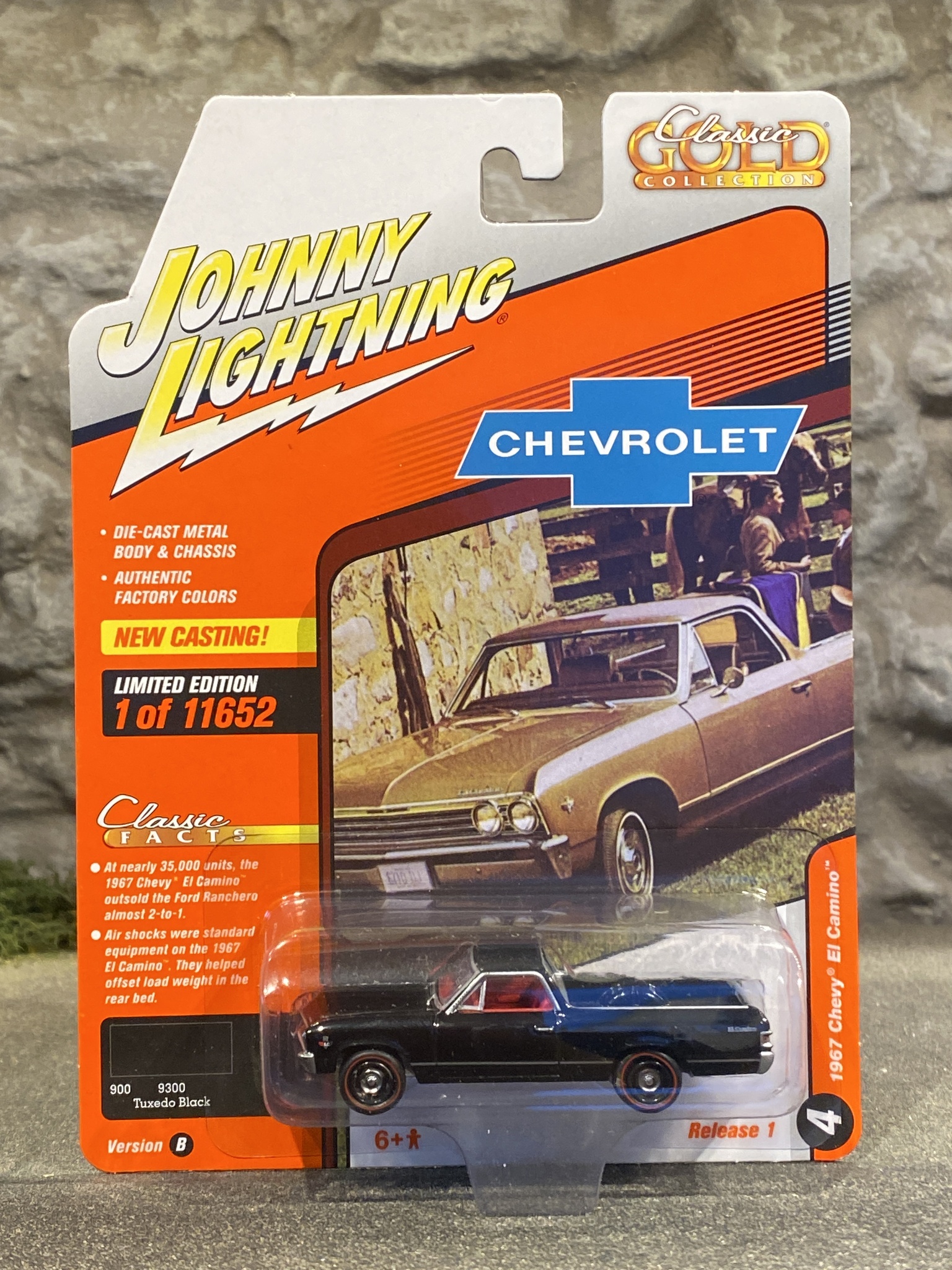 Skala 1/64 Chevrolet El Camino 67' f Johnny Lightning