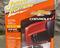 Skala 1/64 Chevrolet Camaro ZL1 2013' vit f Johnny Lightning