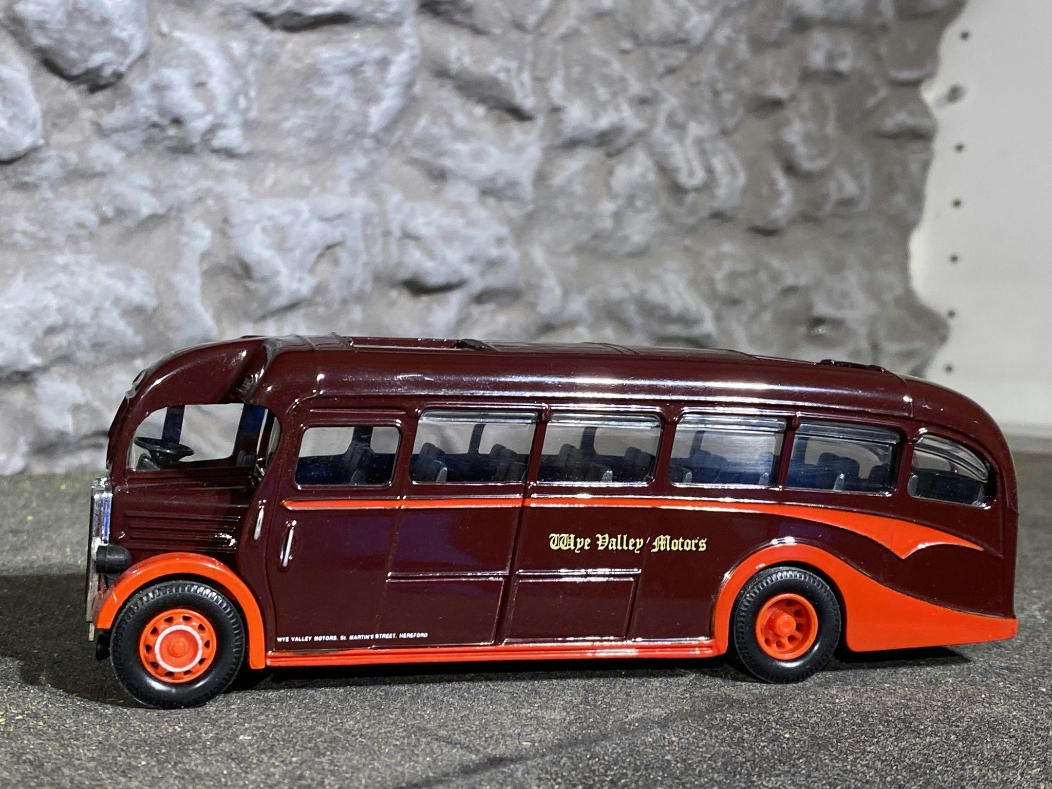 Skala 1/50 AEC Regal, WYE Valley Motors buss - Public Transport fr Corgi / Mattel UK Limited