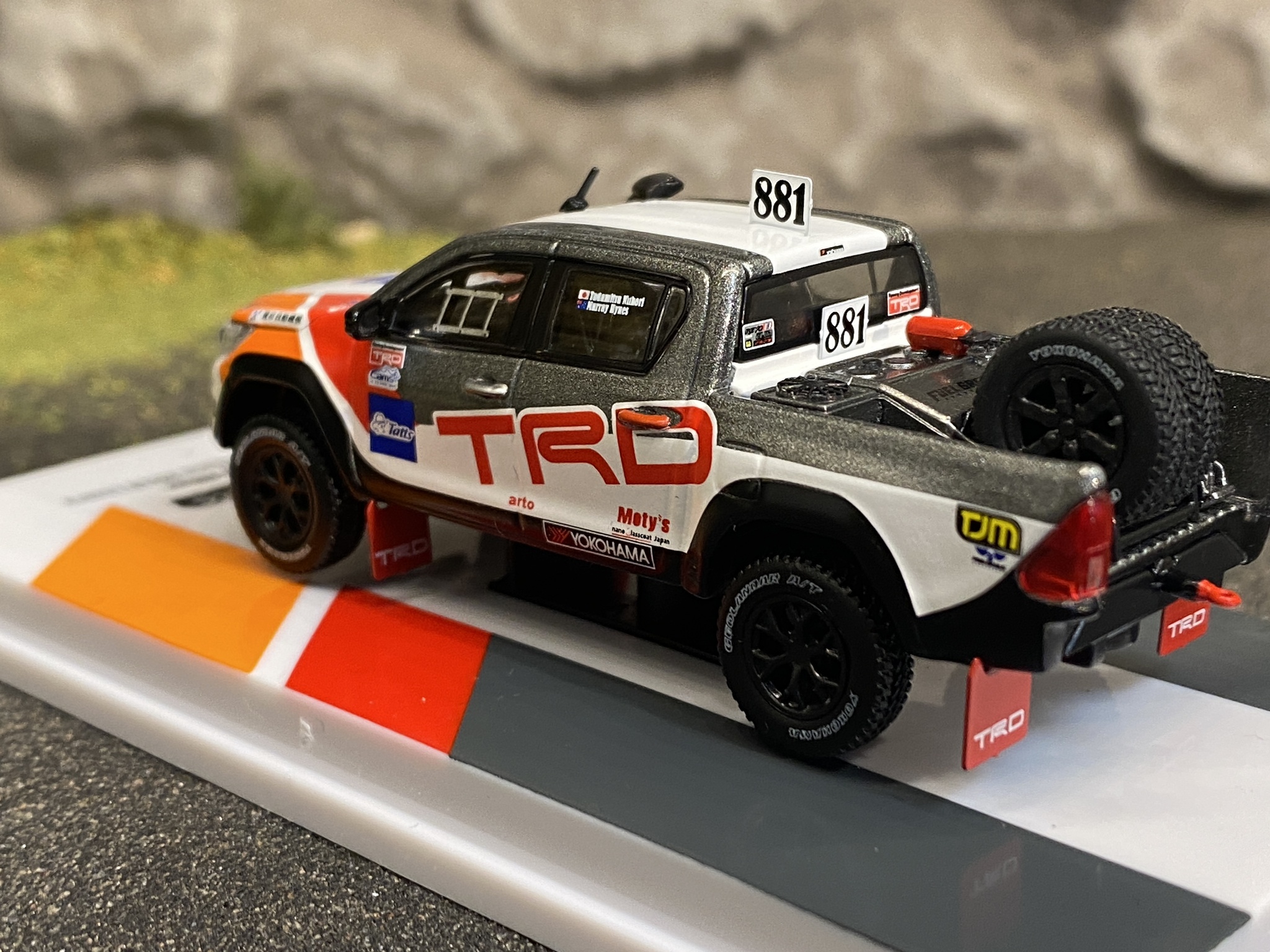 Skala 1/64 Toyota Hilux, Finke Desert Race 2019 Livery f TARMAC works