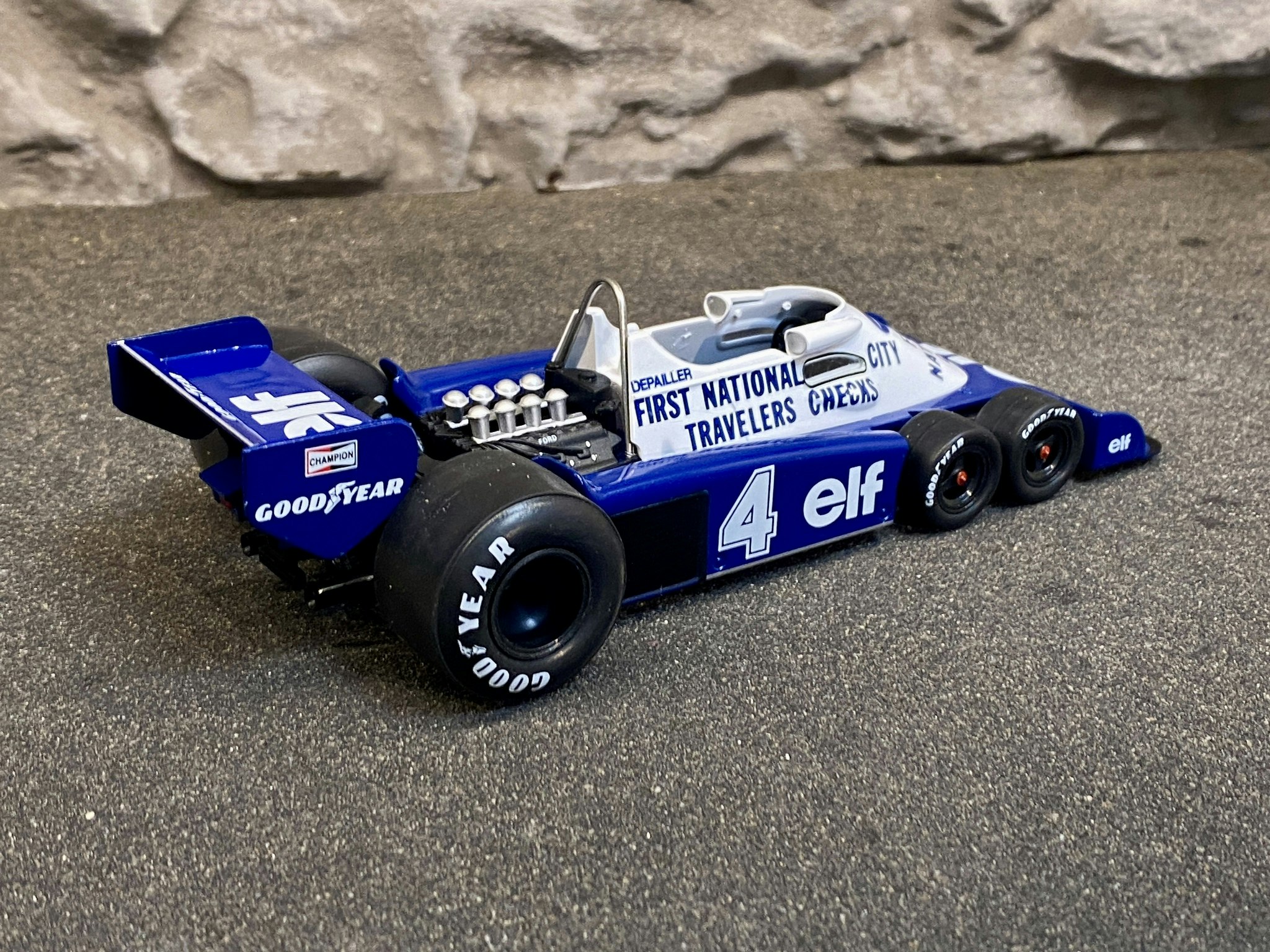 Skala 1/24 Tyrrell P34, #4, First National City, F1, GP Belgium P.Depailler f IXO Models