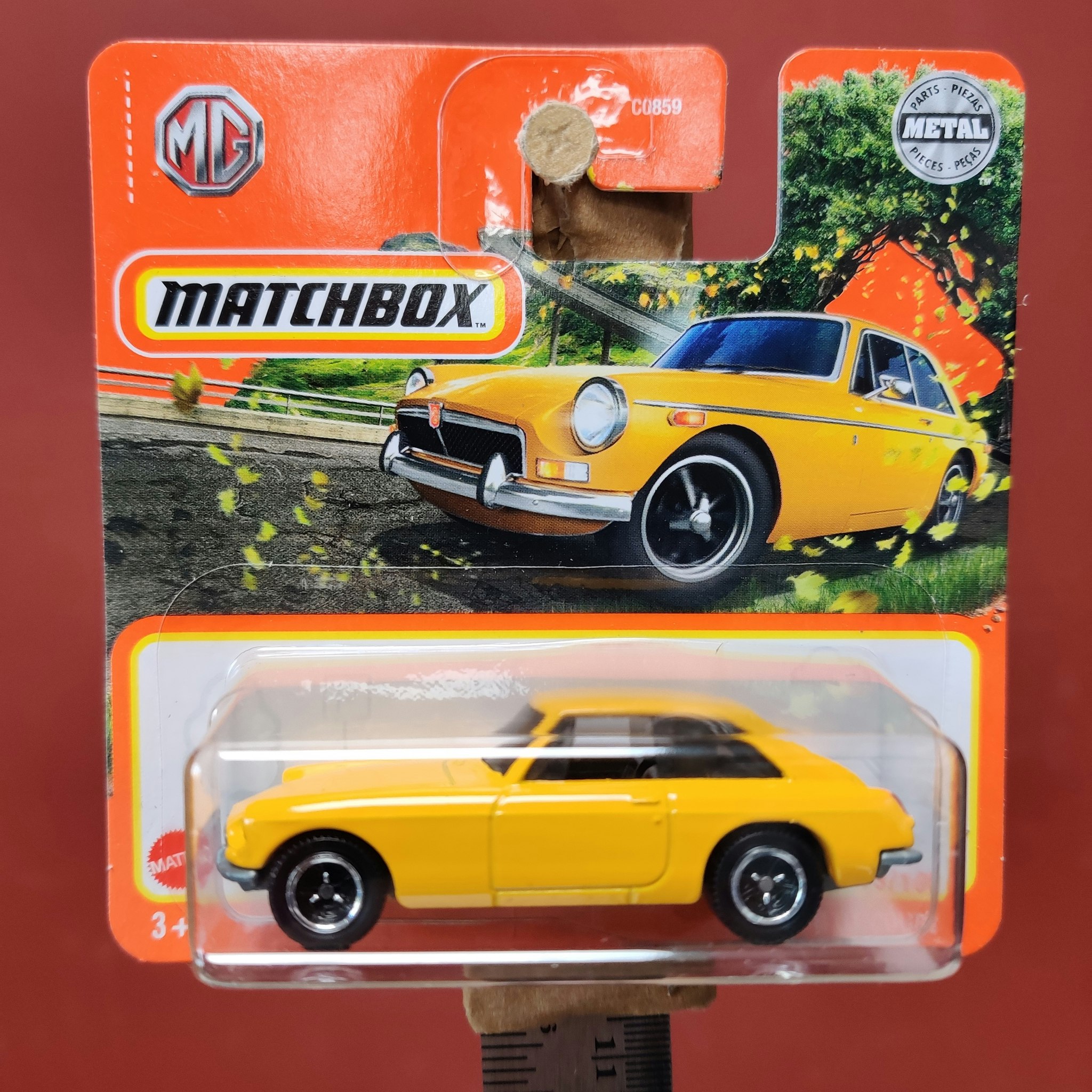 Skala 1/64 Matchbox - MGB GT Coupe 1971