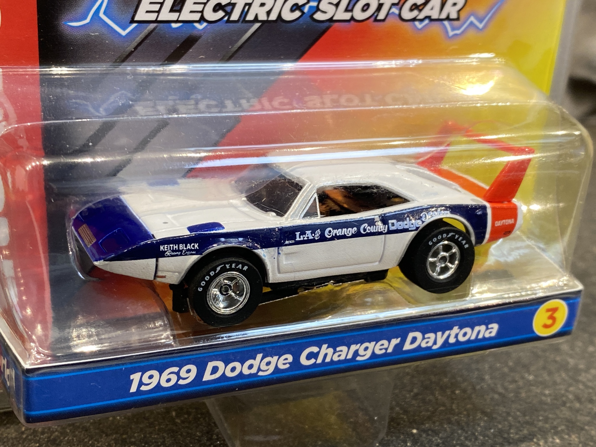 Skala 1/64 Bil för Bilbana, Dodge Charger Daytona 69', "Xtraction Ultra-G" fr Auto World
