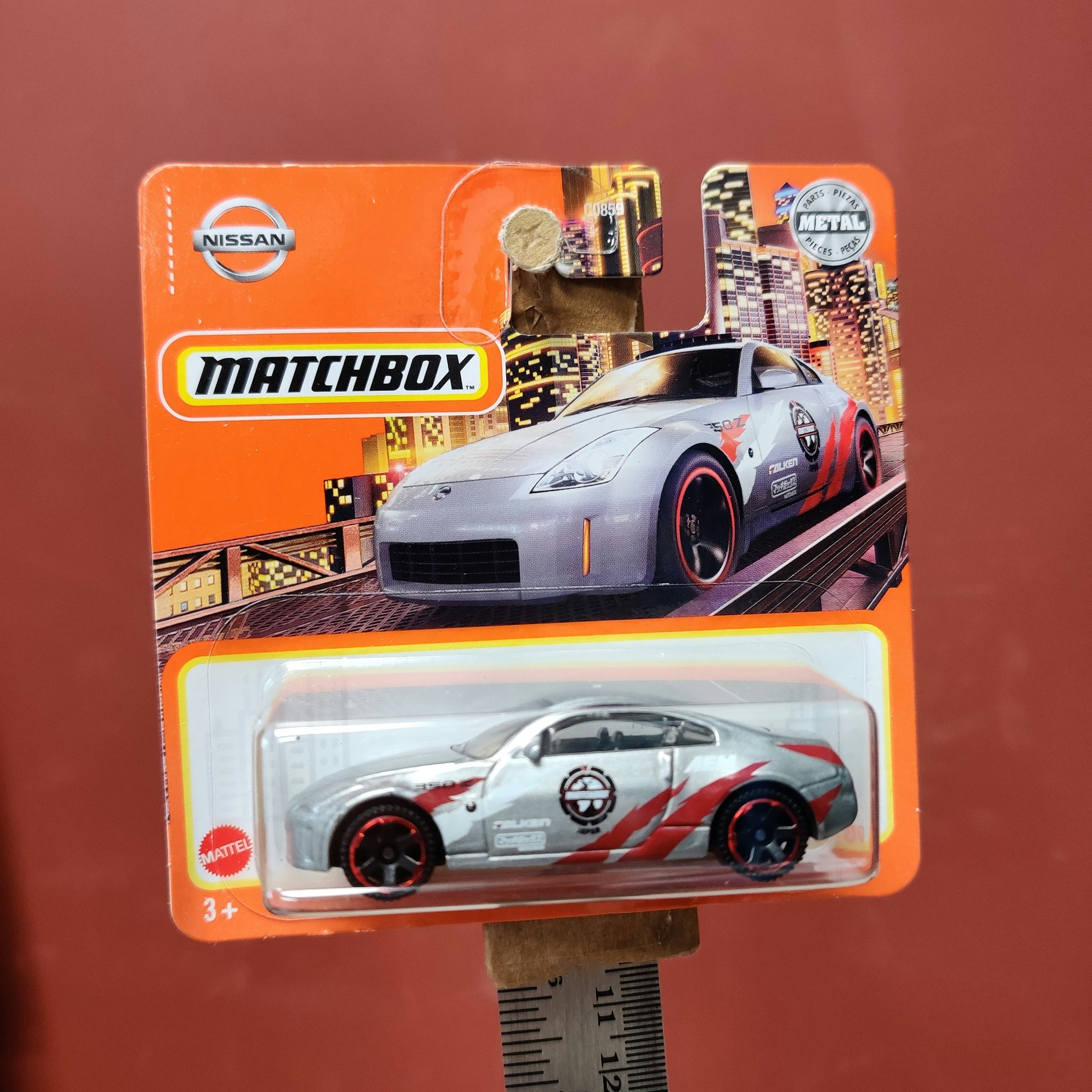 Skala 1/64 Matchbox - Nissan 350Z 2003