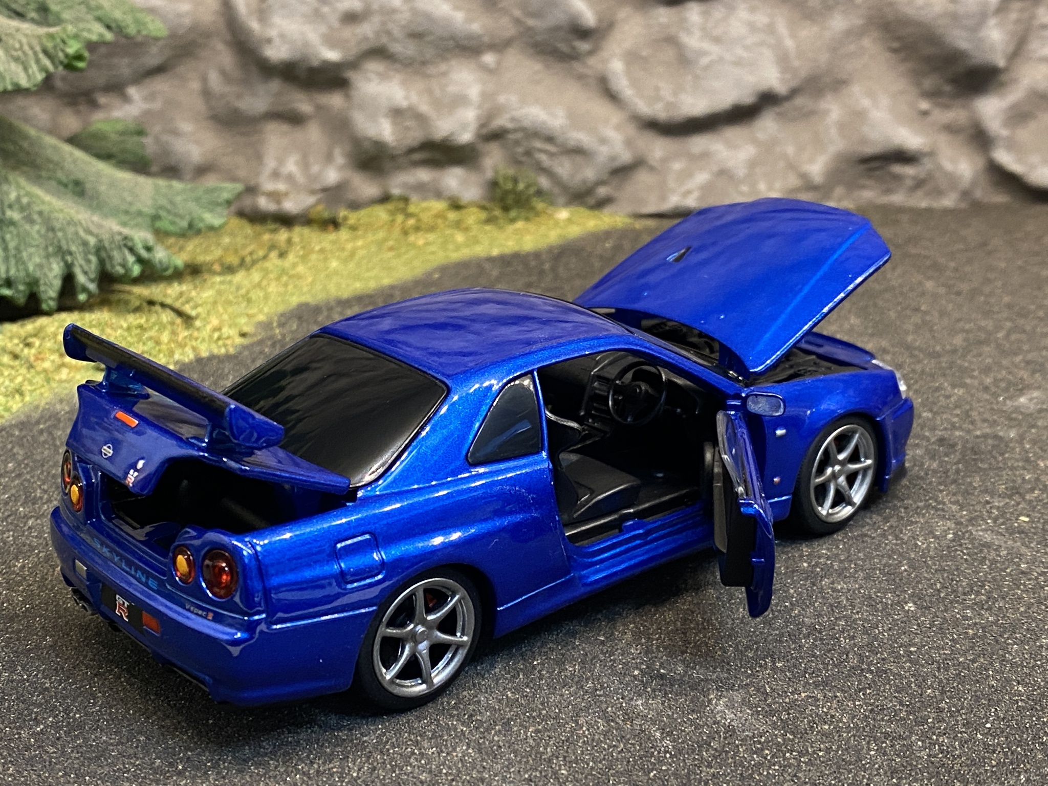 Skala 1/32 Nissan GT-R34 V-spec II, Blå, från Tayumo