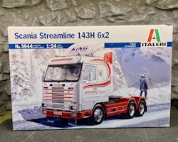 Skala 1/24 Byggmodell: Scania Streamline 143H 6x2 från Italeri