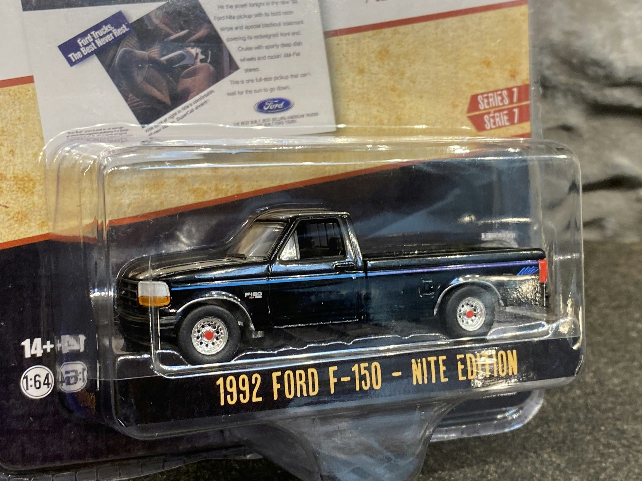 Skala 1/64 Ford F-150 92' Nite Edition' Ser.7 "Vintage AD Cars" fr Greenlight