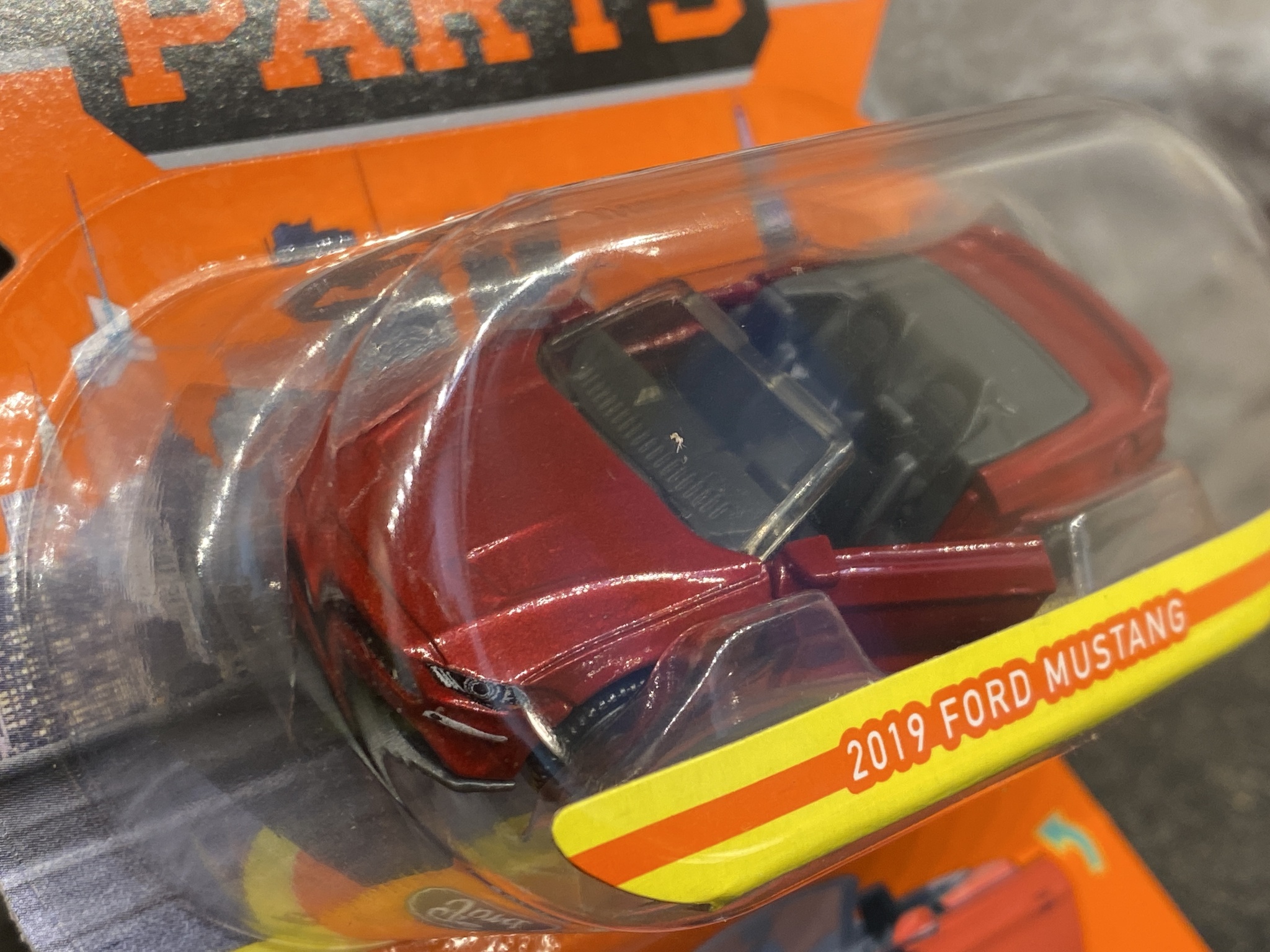Skala 1/64 Matchbox "Moving parts" - Ford Mustang 2019'