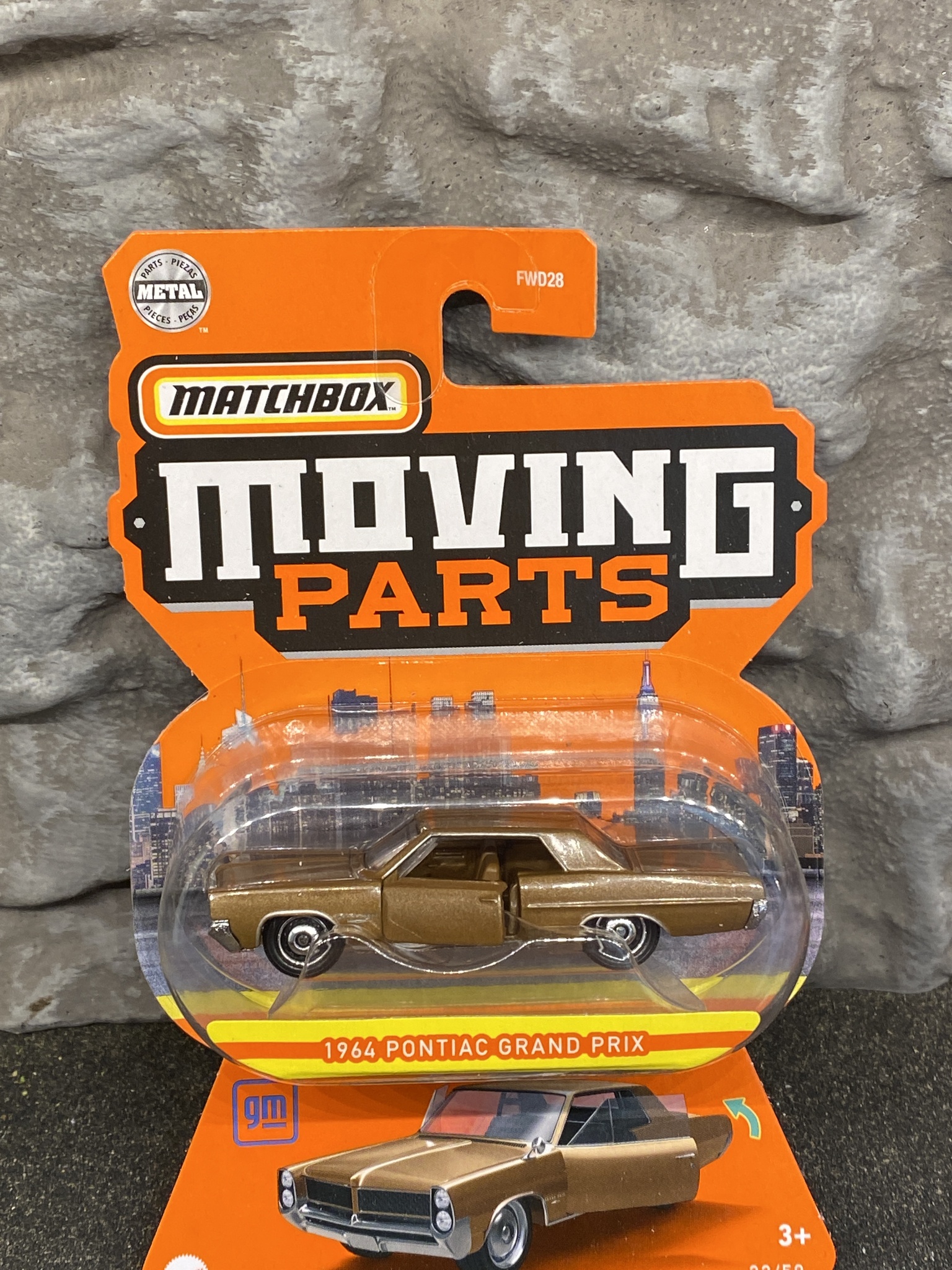 Skala 1/64 Matchbox "Moving parts" - Pontiac Grand Prix 64'