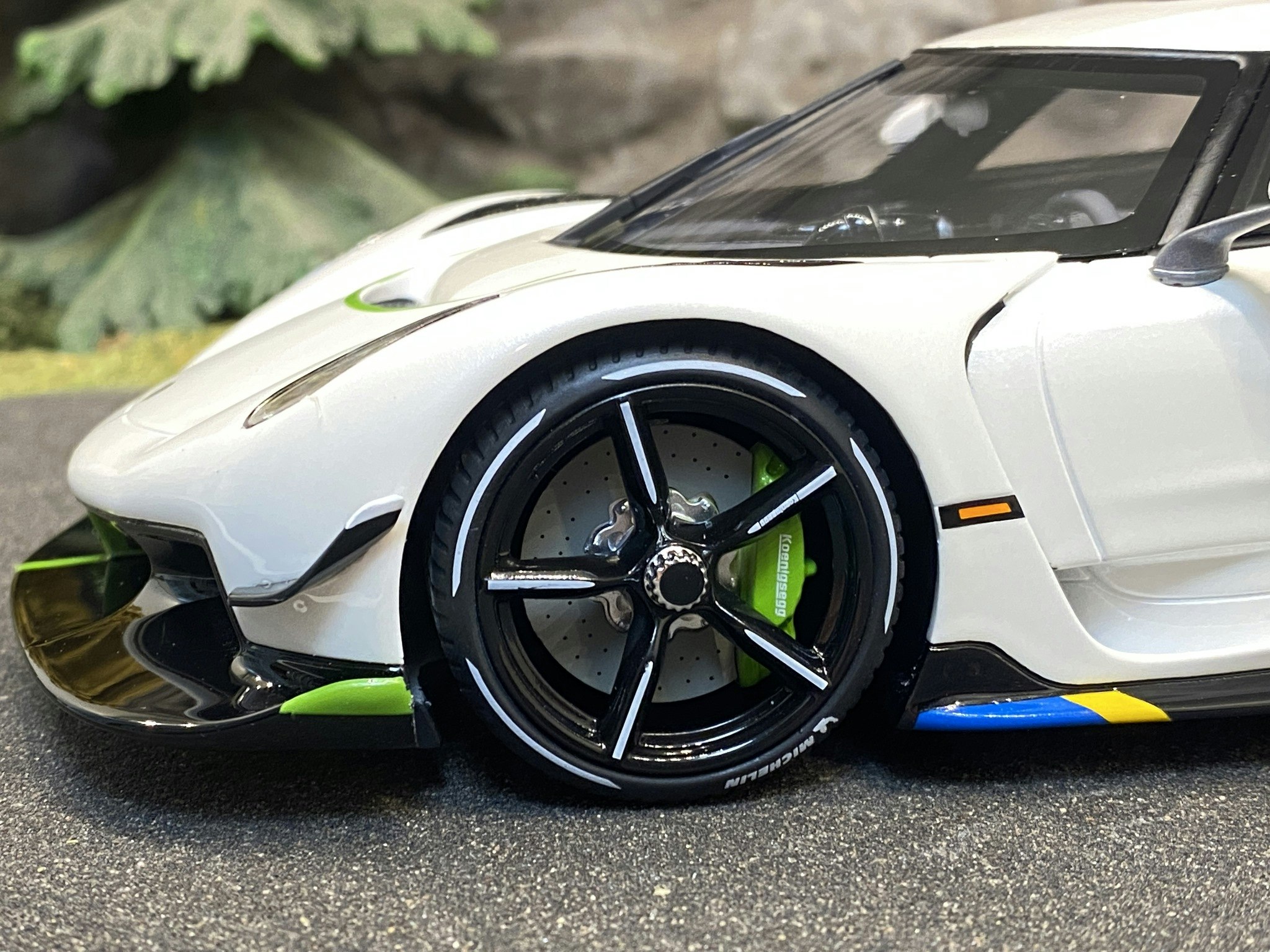 Skala 1/18 Koenigsegg Jesko - Resin series, Limited edition fr GT Spirit