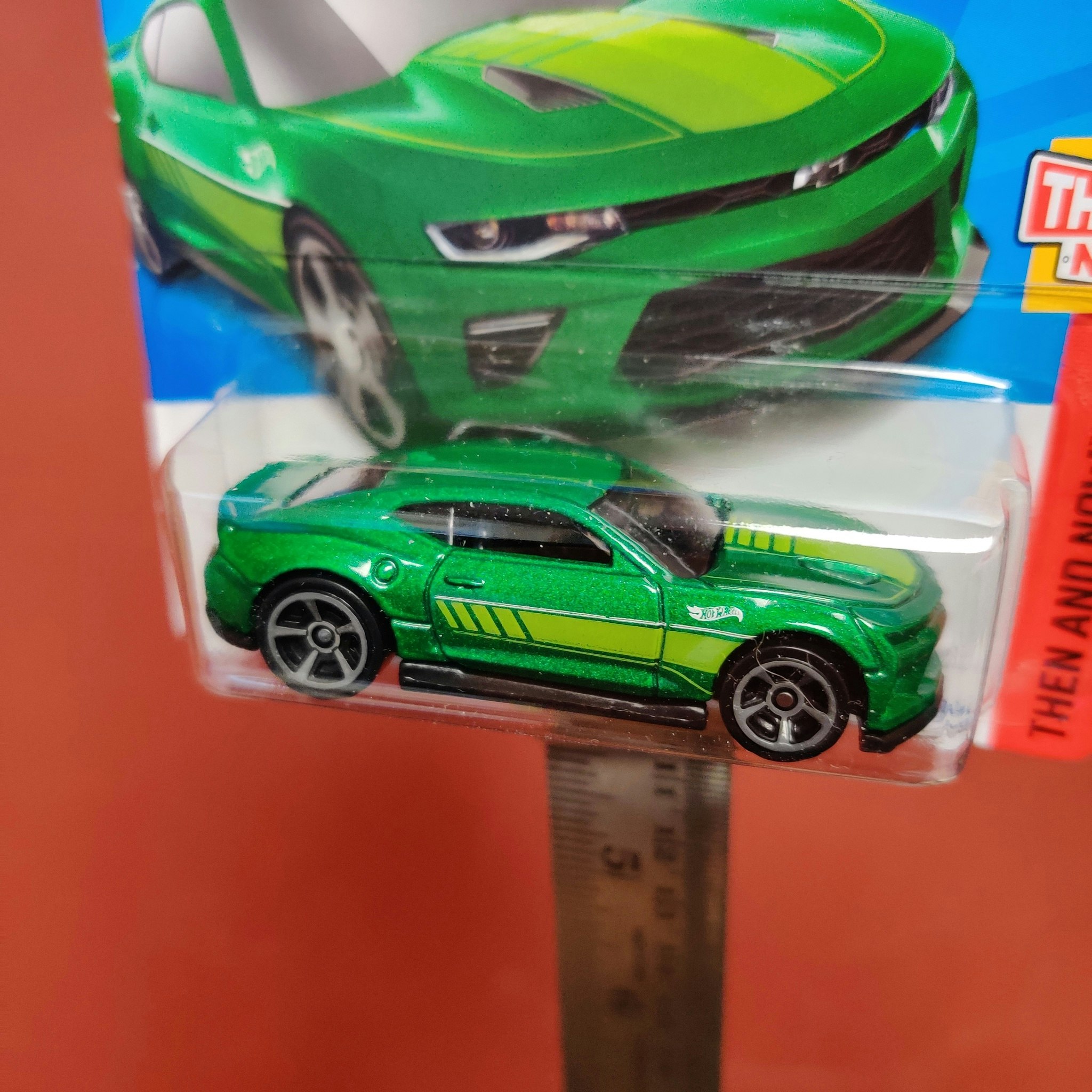 Skala 1/64 Hot Wheels, Chevrolet Camaro SS 2018